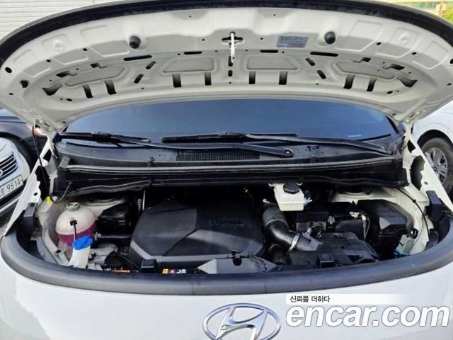 Hyundai Staria 2023 — photo 5