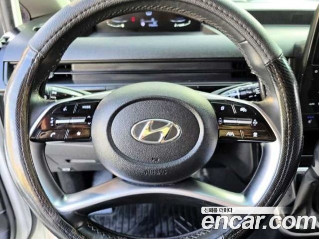 Hyundai Staria 2023 — photo 14