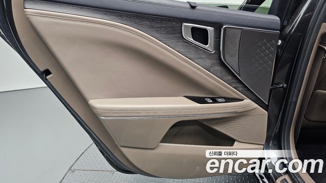 Kia K8 2022 — photo 15