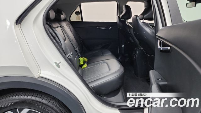 Kia Niro 2023 — photo 17