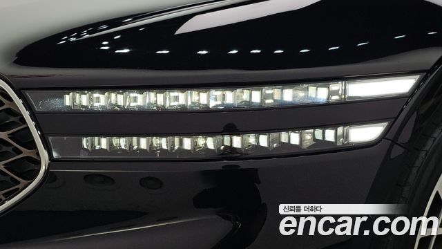 Genesis G90 2022 — photo 8