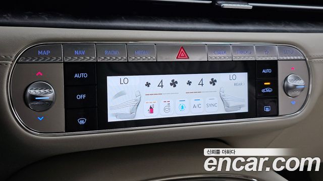 Genesis G90 2022 — photo 30