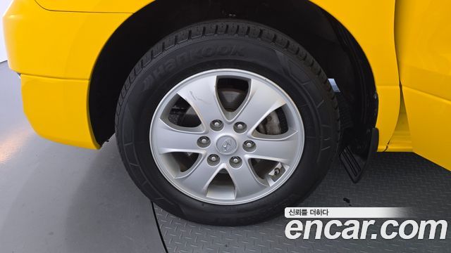 Hyundai Starex 2017 — photo 5