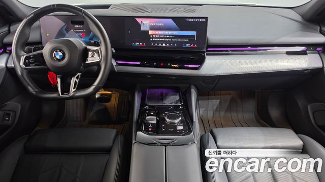 BMW 5-Series 2024 — photo 10