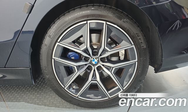 BMW 5-Series 2024 — photo 7