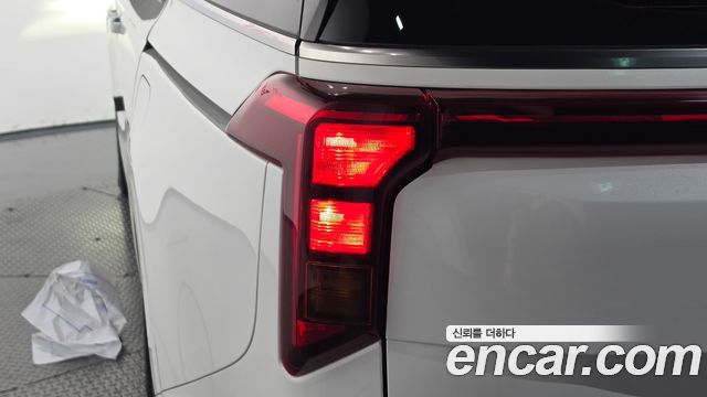 Kia Canival 2024 — photo 9
