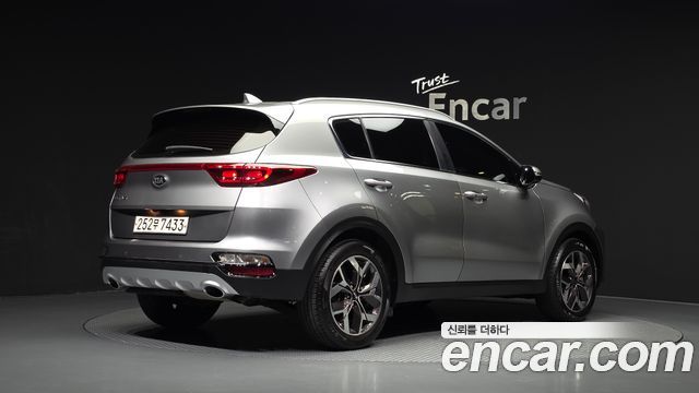 Kia Sportage 2021 — photo 2