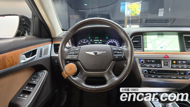Genesis G80 2017 — photo 18