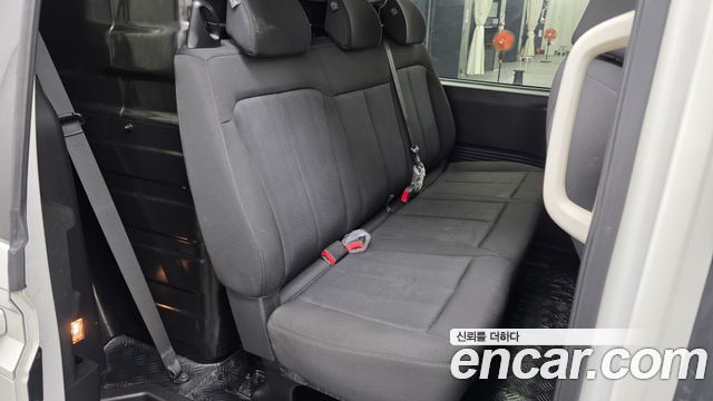 Hyundai Staria 2023 — photo 17