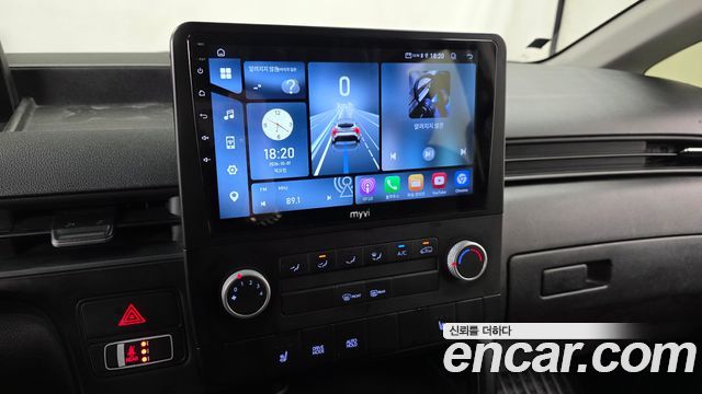 Hyundai Staria 2023 — photo 19