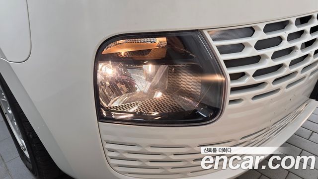 Hyundai Staria 2023 — photo 8