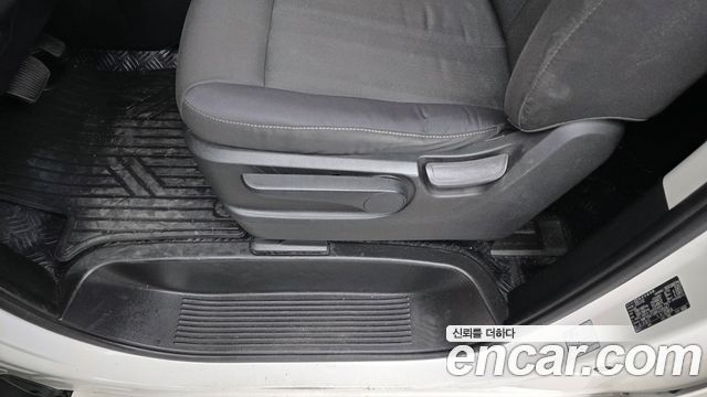 Hyundai Staria 2023 — photo 31