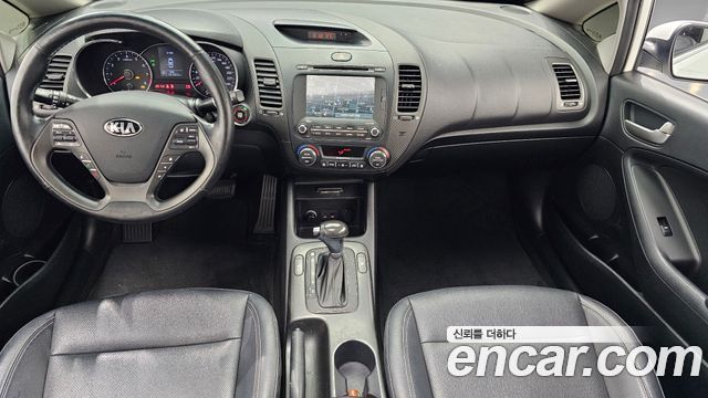 Kia K3 2014 — photo 7