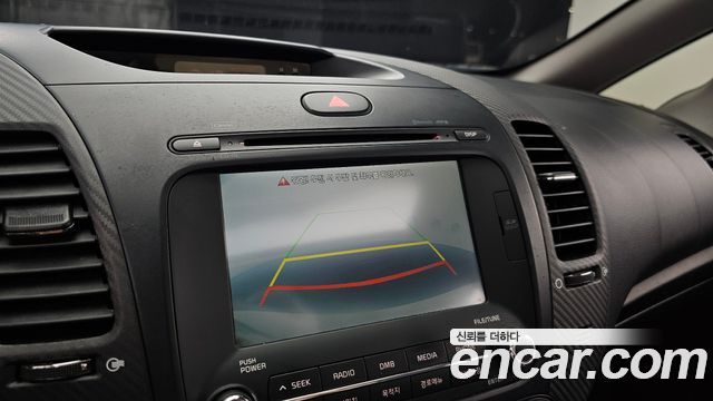 Kia K3 2014 — photo 15