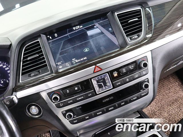 Genesis G80 2019 — photo 7