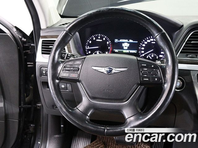Genesis G80 2019 — photo 14
