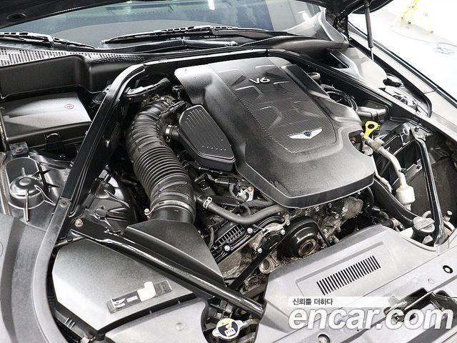 Genesis G80 2019 — photo 19