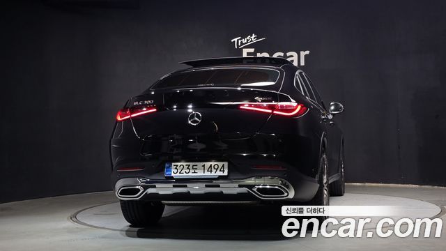 Mercedes-Benz GLC-Class 2026 — photo 4