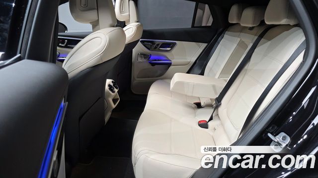 Mercedes-Benz GLC-Class 2026 — photo 18