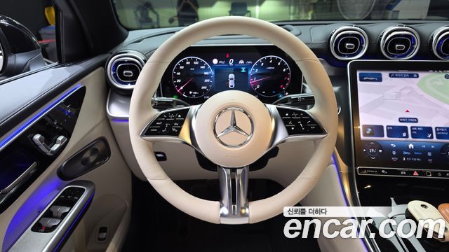 Mercedes-Benz GLC-Class 2026 — photo 19