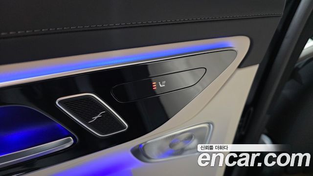 Mercedes-Benz GLC-Class 2026 — photo 27