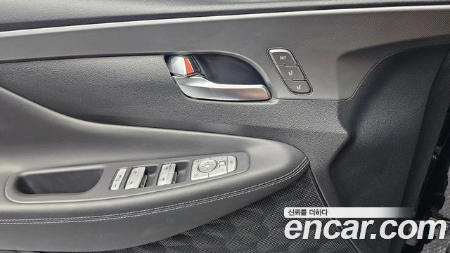 Hyundai Santafe 2021 — photo 29