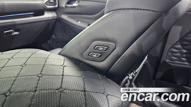 Hyundai Santafe 2021 — photo 32