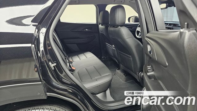 Chevrolet Korea Trailblazer 2022 — photo 17