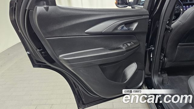 Chevrolet Korea Trailblazer 2022 — photo 15