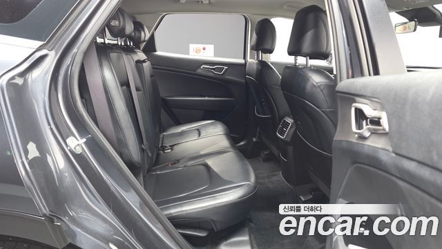 Kia Sportage 2022 — photo 18