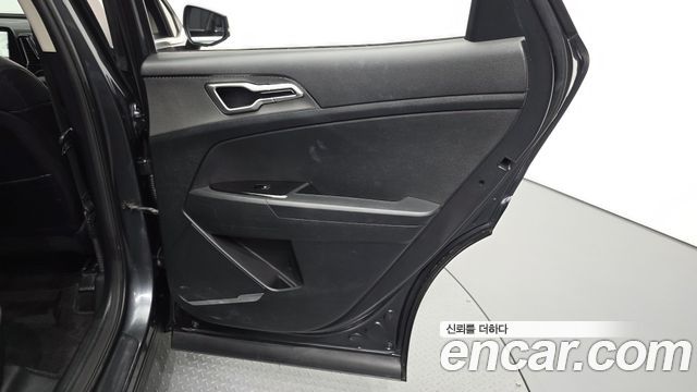 Kia Sportage 2022 — photo 15
