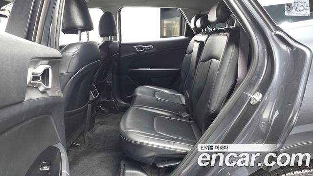 Kia Sportage 2022 — photo 16