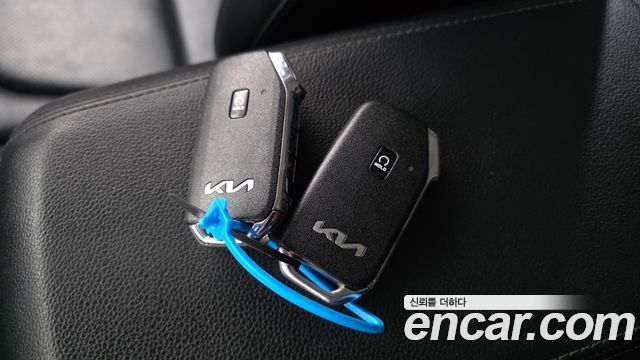 Kia Sportage 2022 — photo 32