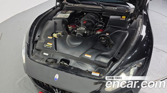 Maserati GranTurismo 2015 — photo 6