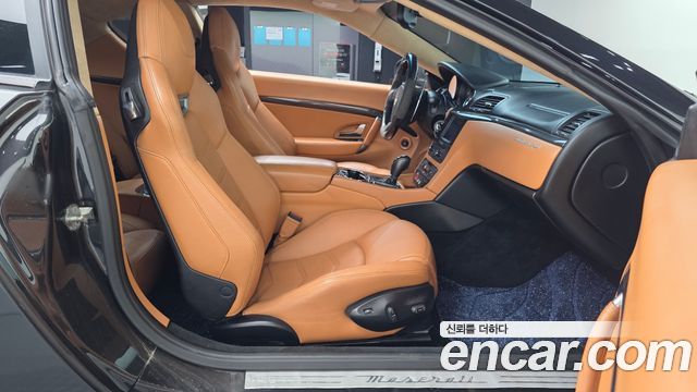Maserati GranTurismo 2015 — photo 11