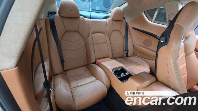 Maserati GranTurismo 2015 — photo 12