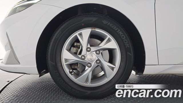 Hyundai AVANTE 2021 — photo 5