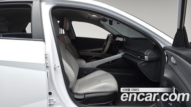 Hyundai AVANTE 2021 — photo 16