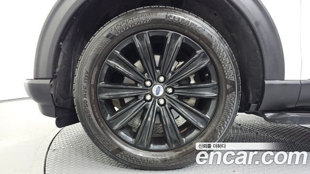 Ford Explorer 2021 — photo 5