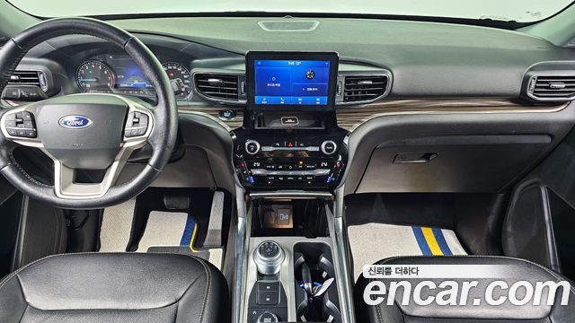 Ford Explorer 2021 — photo 7
