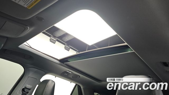 Ford Explorer 2021 — photo 12