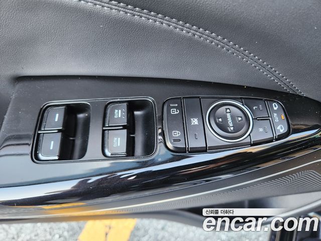 Kia K7 2016 — photo 10