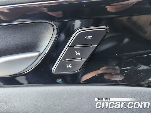 Kia K7 2016 — photo 11