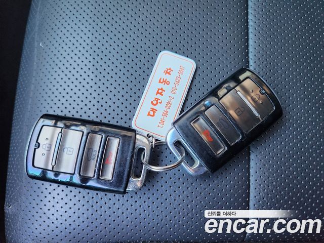 Kia K7 2016 — photo 20