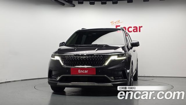 Kia Canival 2023 — photo 3