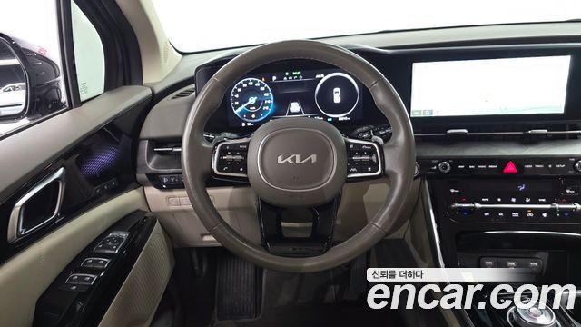 Kia Canival 2023 — photo 12