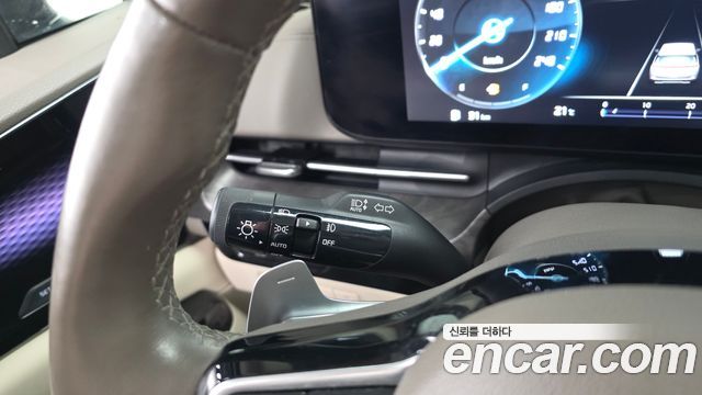 Kia Canival 2023 — photo 17