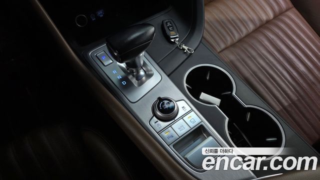 Genesis G70 2020 — photo 9