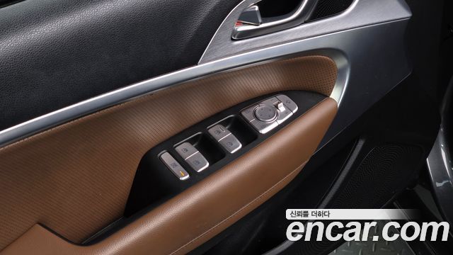 Genesis G70 2020 — photo 16