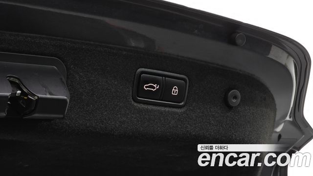Genesis G70 2020 — photo 20